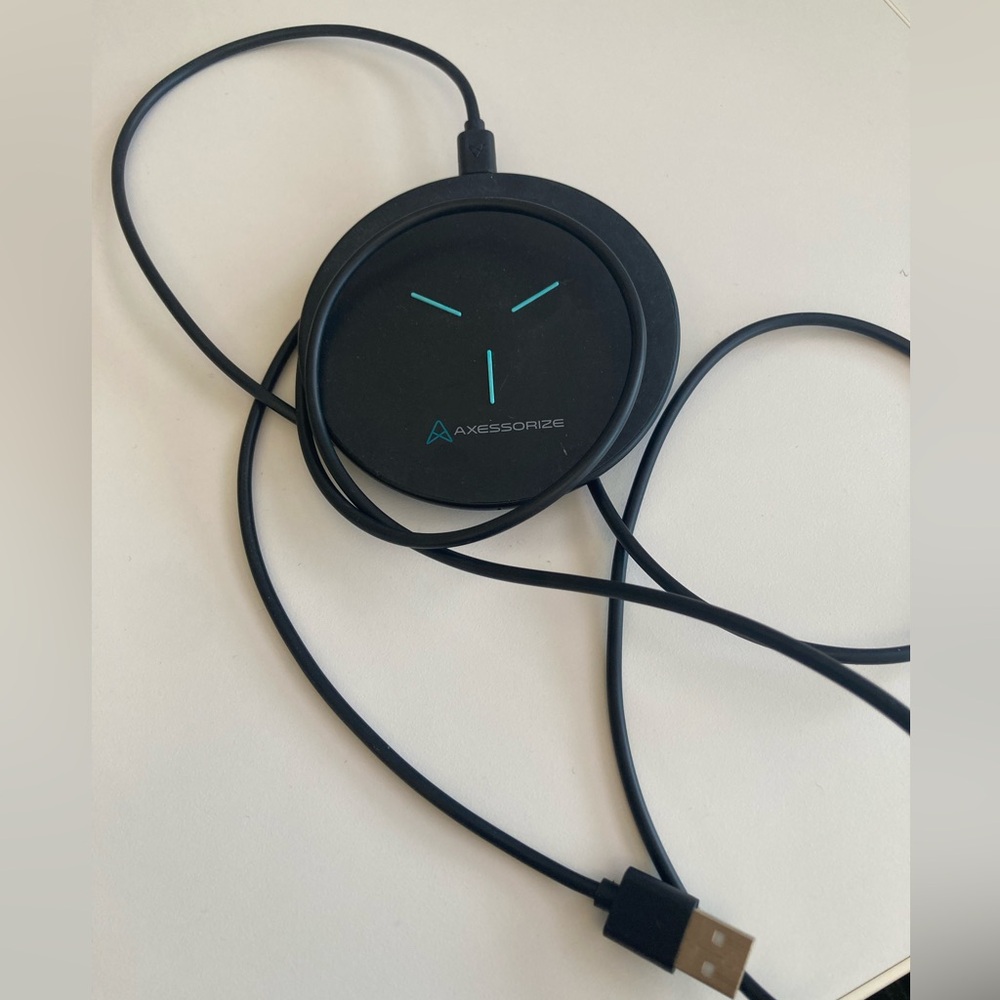 Axessorize wireless charging pad